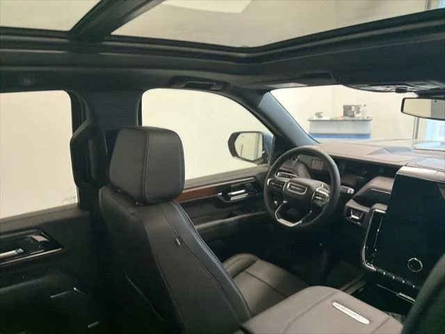 2026 GMC Yukon XL Denali - Photo 36