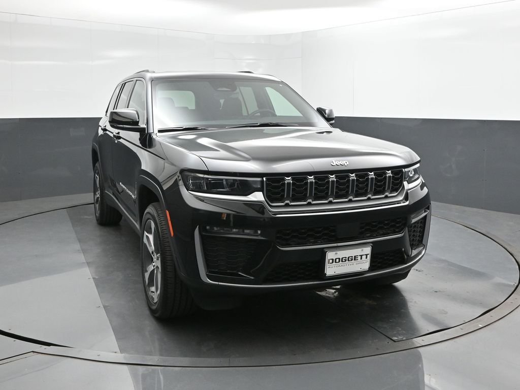New 2026 Diamond Black Crystal Pearl-Coat Exterior Paint Jeep Limited image 22