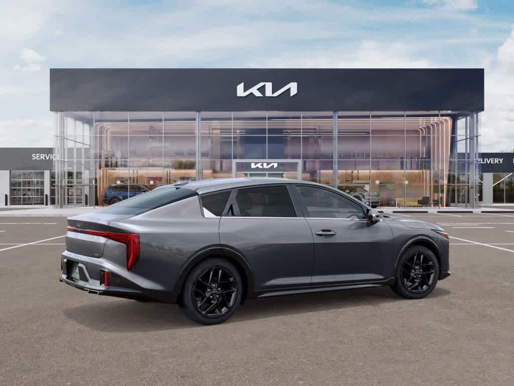 2025 Kia K4 GT-Line Turbo - Photo 6