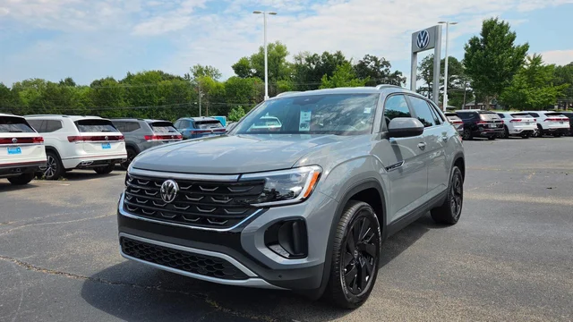 2026 Volkswagen Atlas Cross Sport 2.0T SE w/Technology