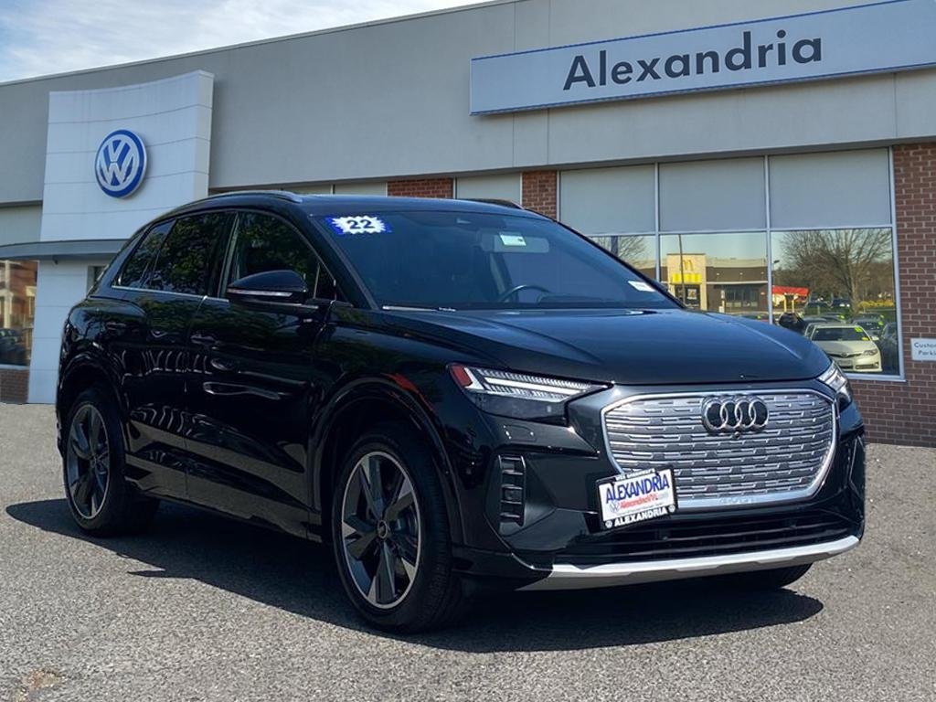 2022 Audi Q4 e-tron 50 Prestige quattro's photo