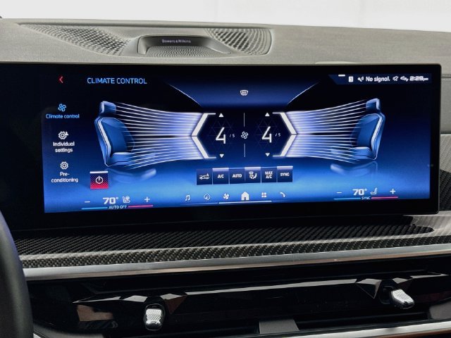 Used 2024 White Metallic BMW M60i image 16