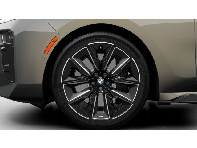 New 2026 Dravit Grey Metallic BMW 740i image 7