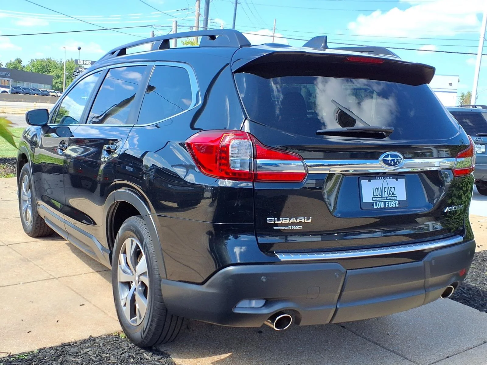 Used 2020 Crystal Black Silica Subaru Premium image 2