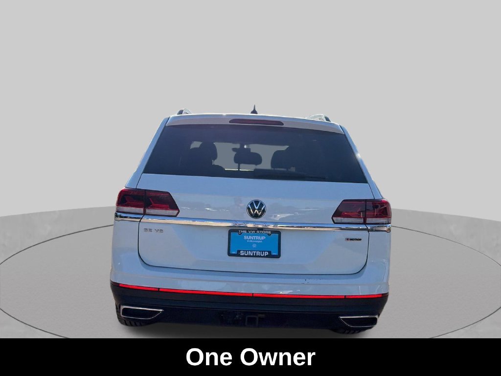 Used 2022 White Volkswagen 3.6L V6 SE w/Technology image 4