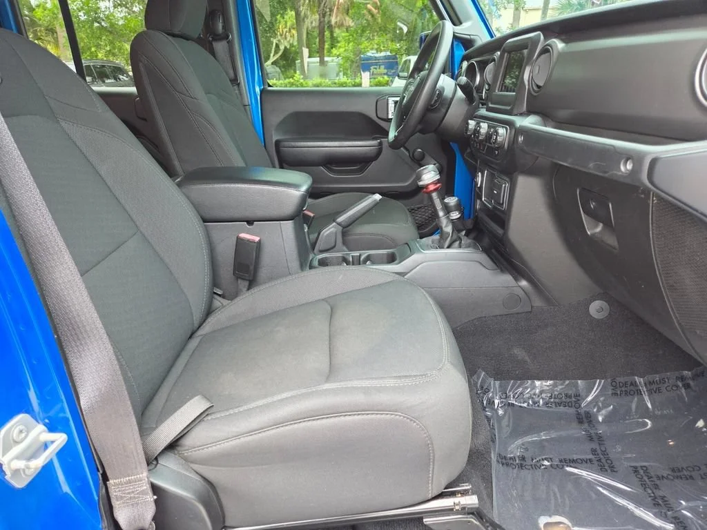 Used 2022 Hydro Blue Pearlcoat Jeep Sport image 15