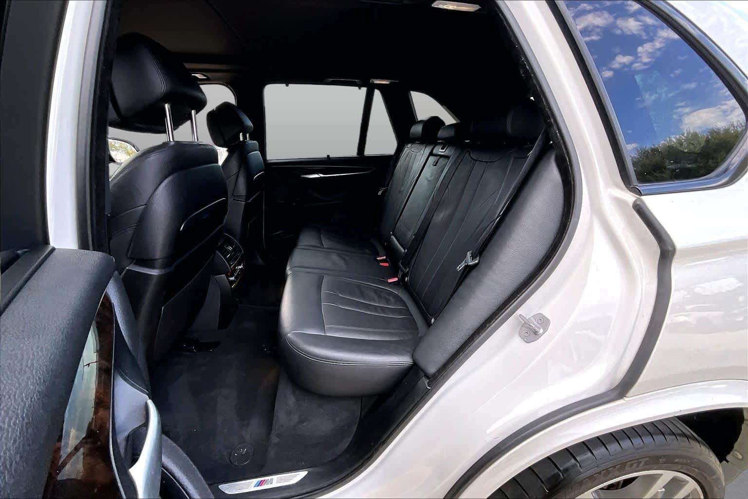 Used 2016 Mineral White Metallic BMW xDrive40e image 20