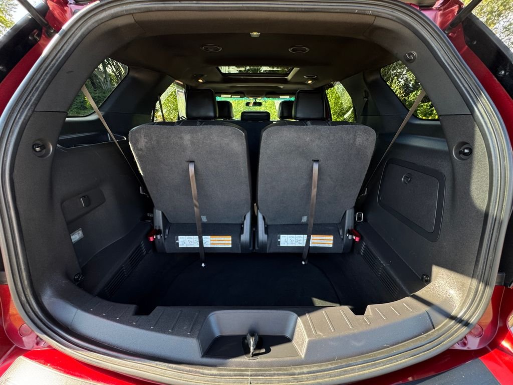 Used 2014 Ruby Red Metallic Ford XLT image 10
