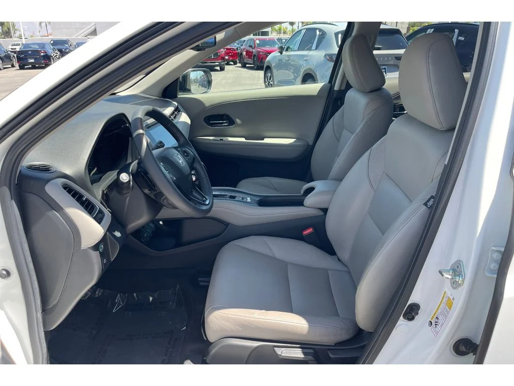 Used 2018 White Orchid Pearl Honda EX-L Navi image 11