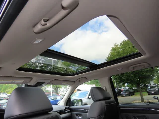 2023 Honda Pilot Elite - Photo 18