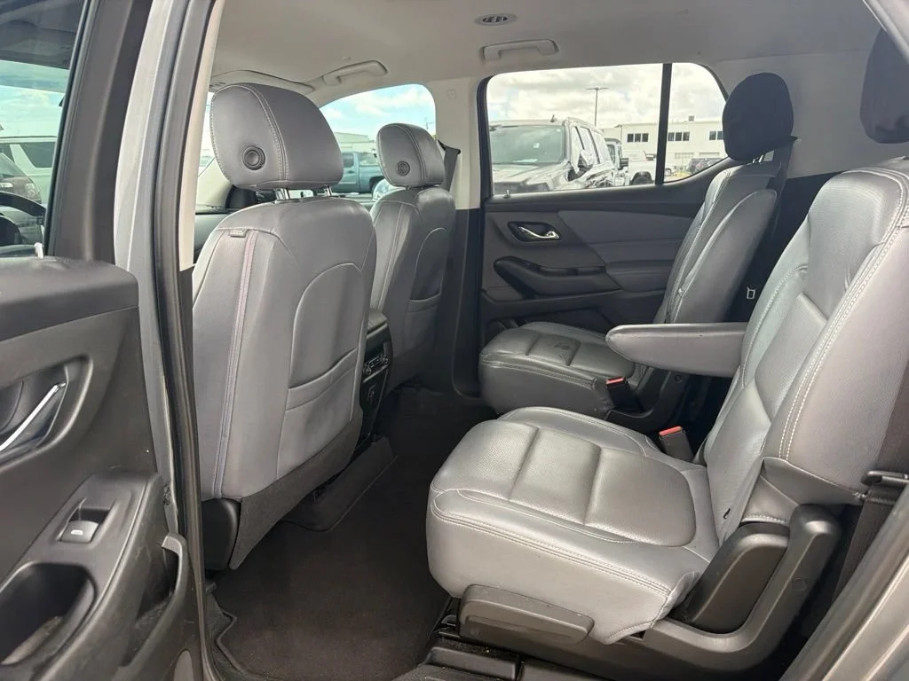 Used 2019 SATIN STEEL METALLIC Chevrolet LT Cloth image 8