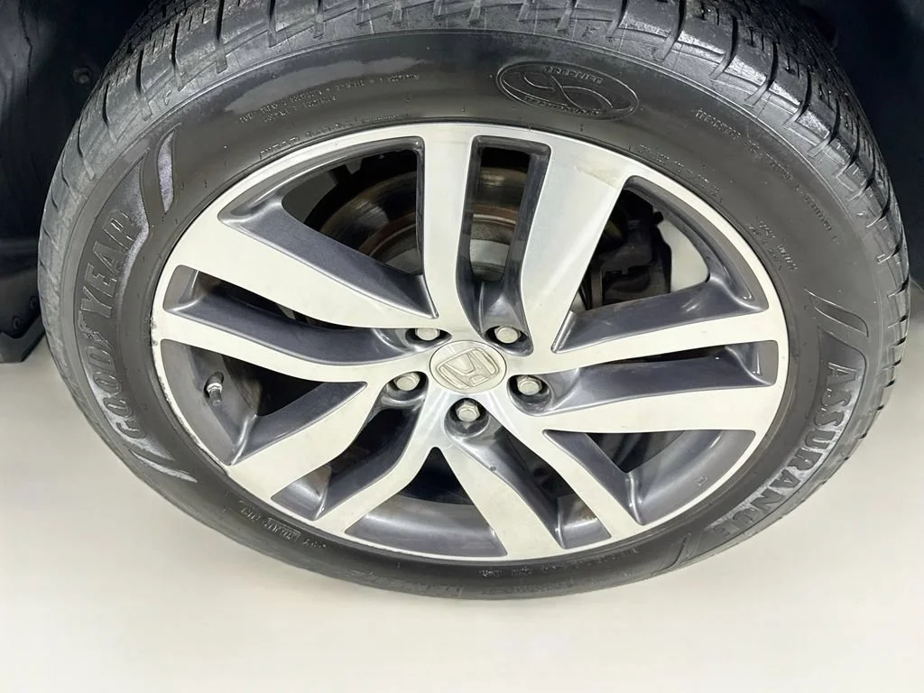 Certified Used 2017 Crystal Black Pearl Honda Touring image 46