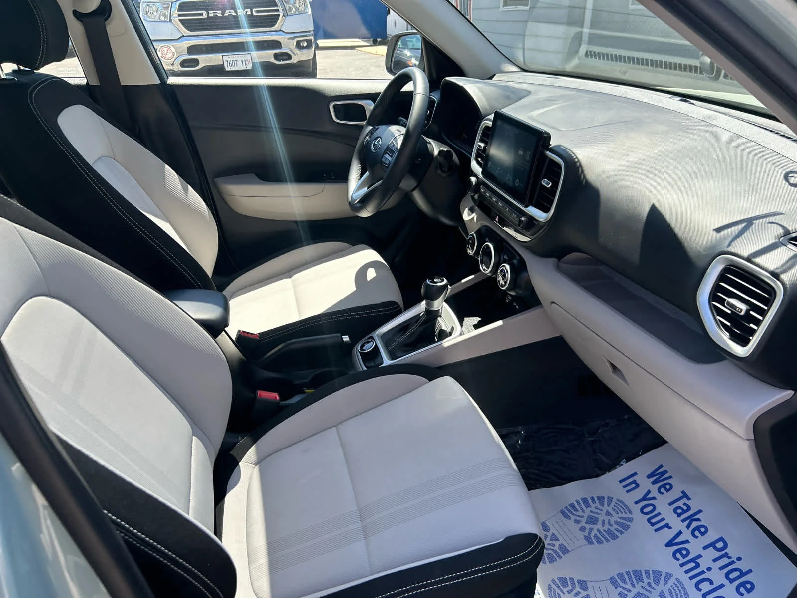 Used 2025 Mirage Green Hyundai SEL image 26