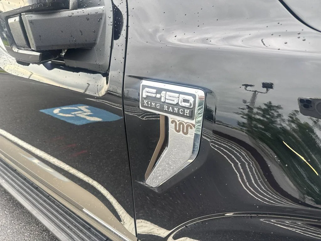 Used 2025 Black Metallic Ford King Ranch image 6