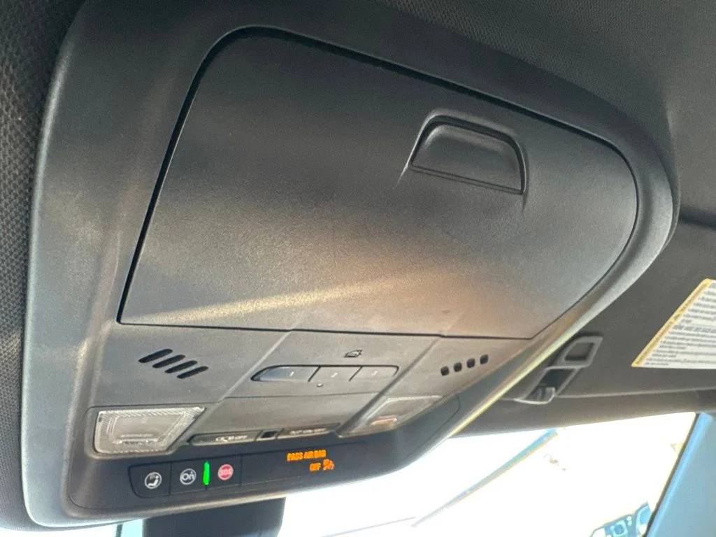 Used 2020 Summit White Chevrolet Premier image 25