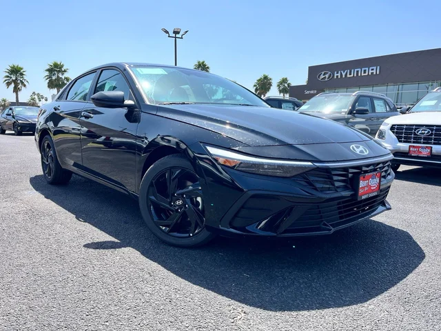 New 2026 Hyundai ELANTRA SEL Sport