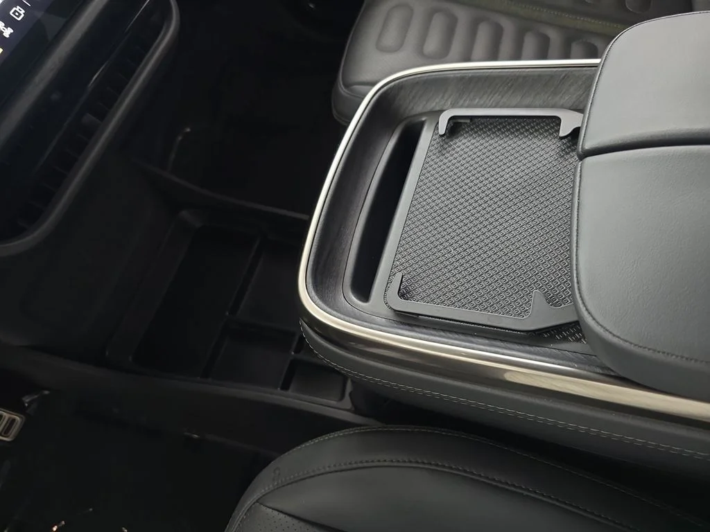 Used 2023 Gray Rivian Adventure image 24