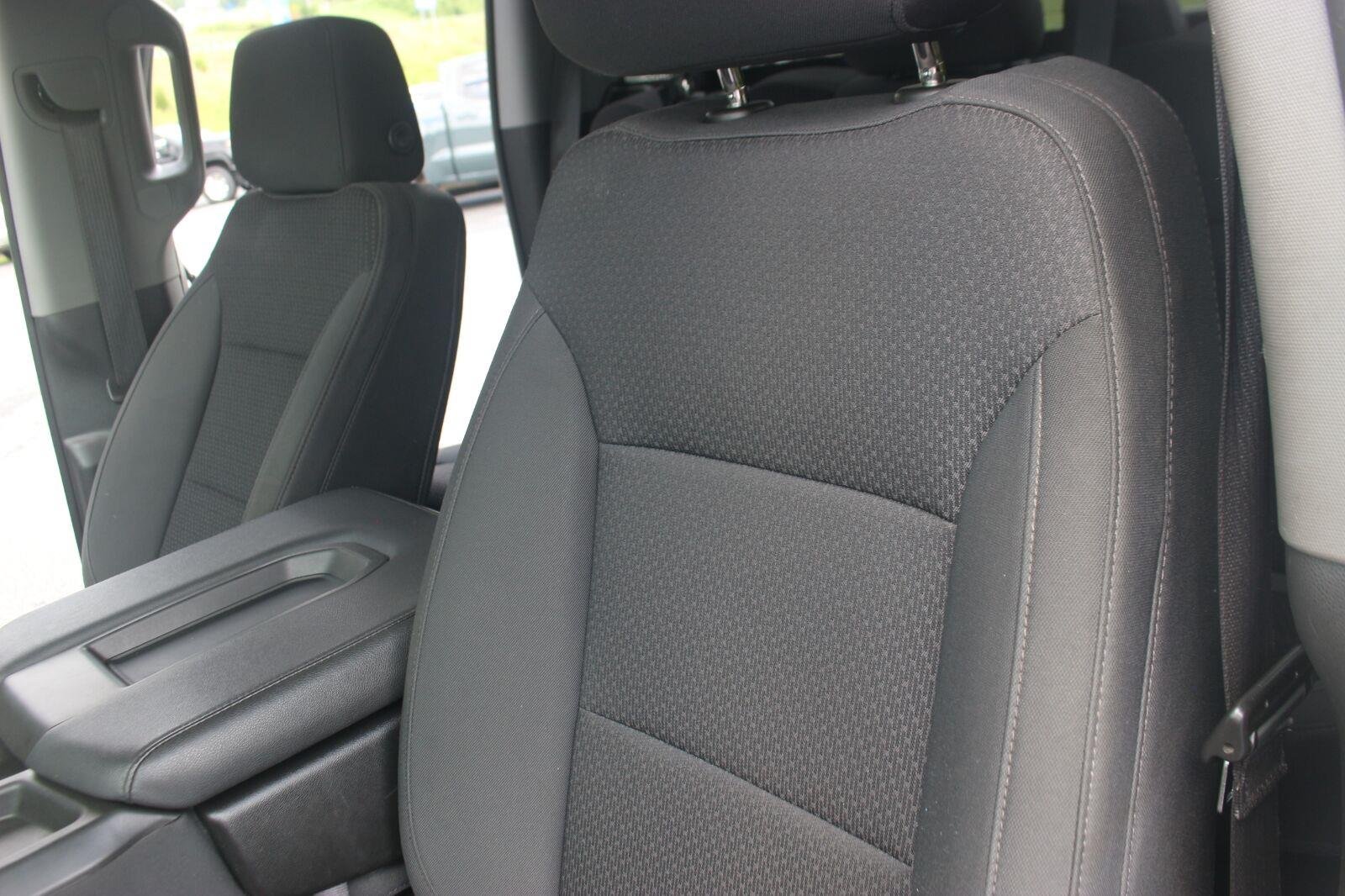 Used 2022 Summit White Chevrolet Custom image 17