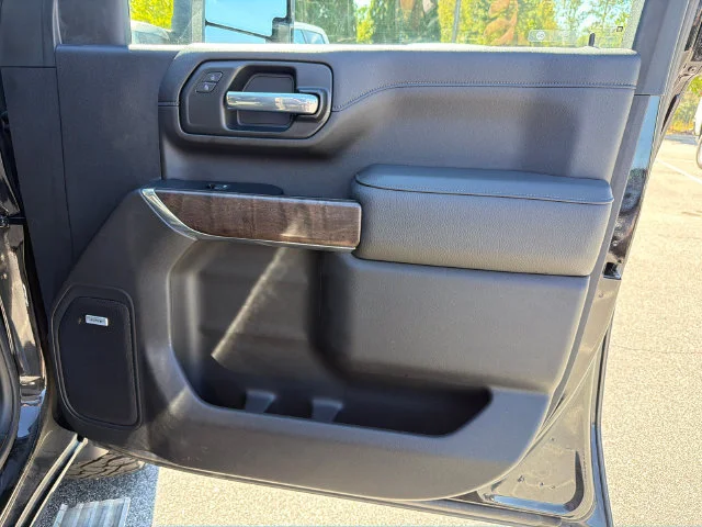 Used 2022 EBONY TWILIGHT METALLIC GMC Denali image 14