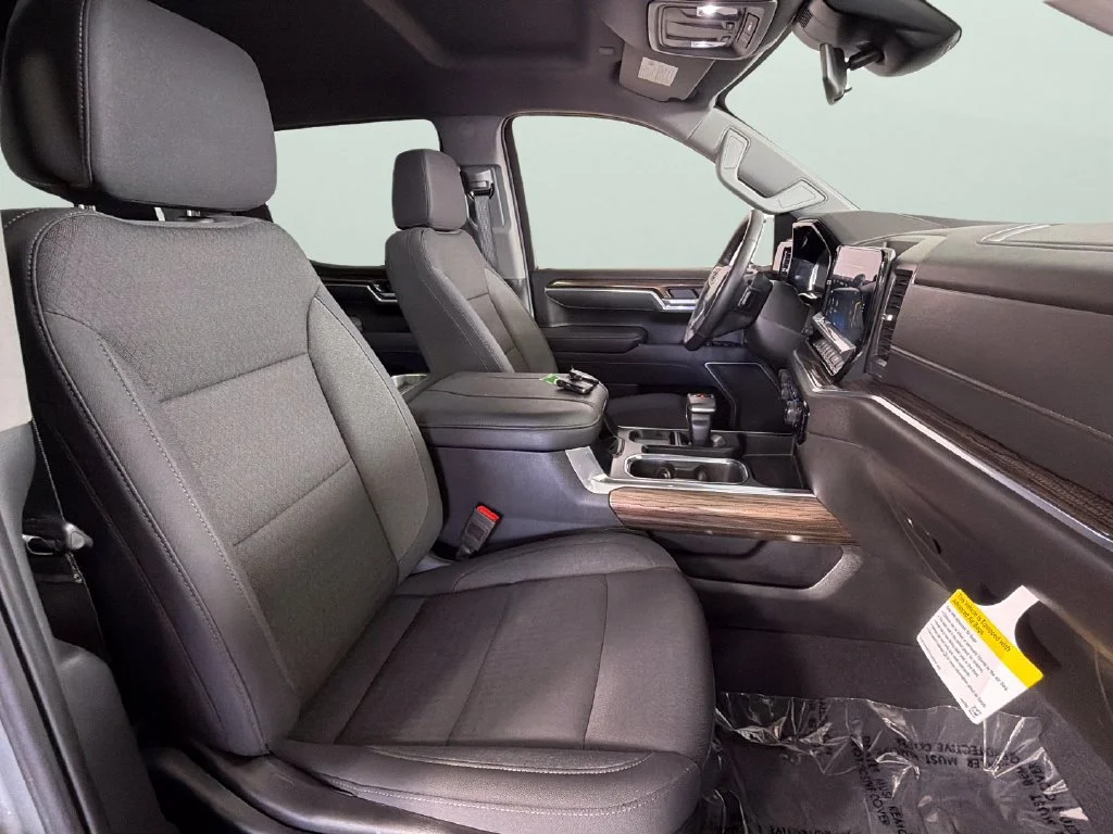 Used 2025 Sterling Gray Metallic Chevrolet RST image 34