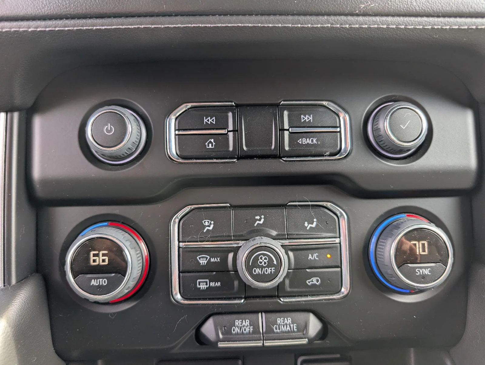 Used 2023 SUMMIT WHITE Chevrolet LS image 17