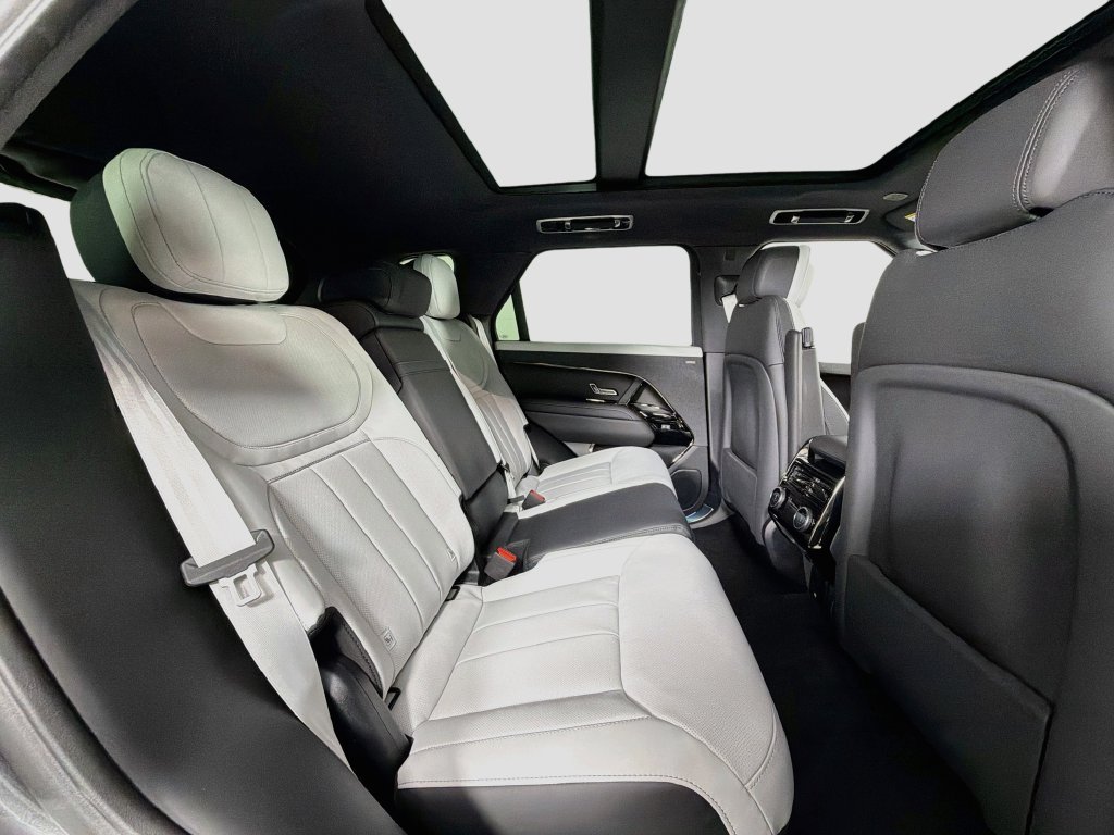 New 2027 Carpathian Grey Land Rover  image 29