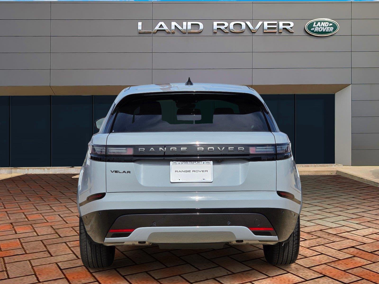 New 2026 Arroios Grey Land Rover Belgravia Edition image 5