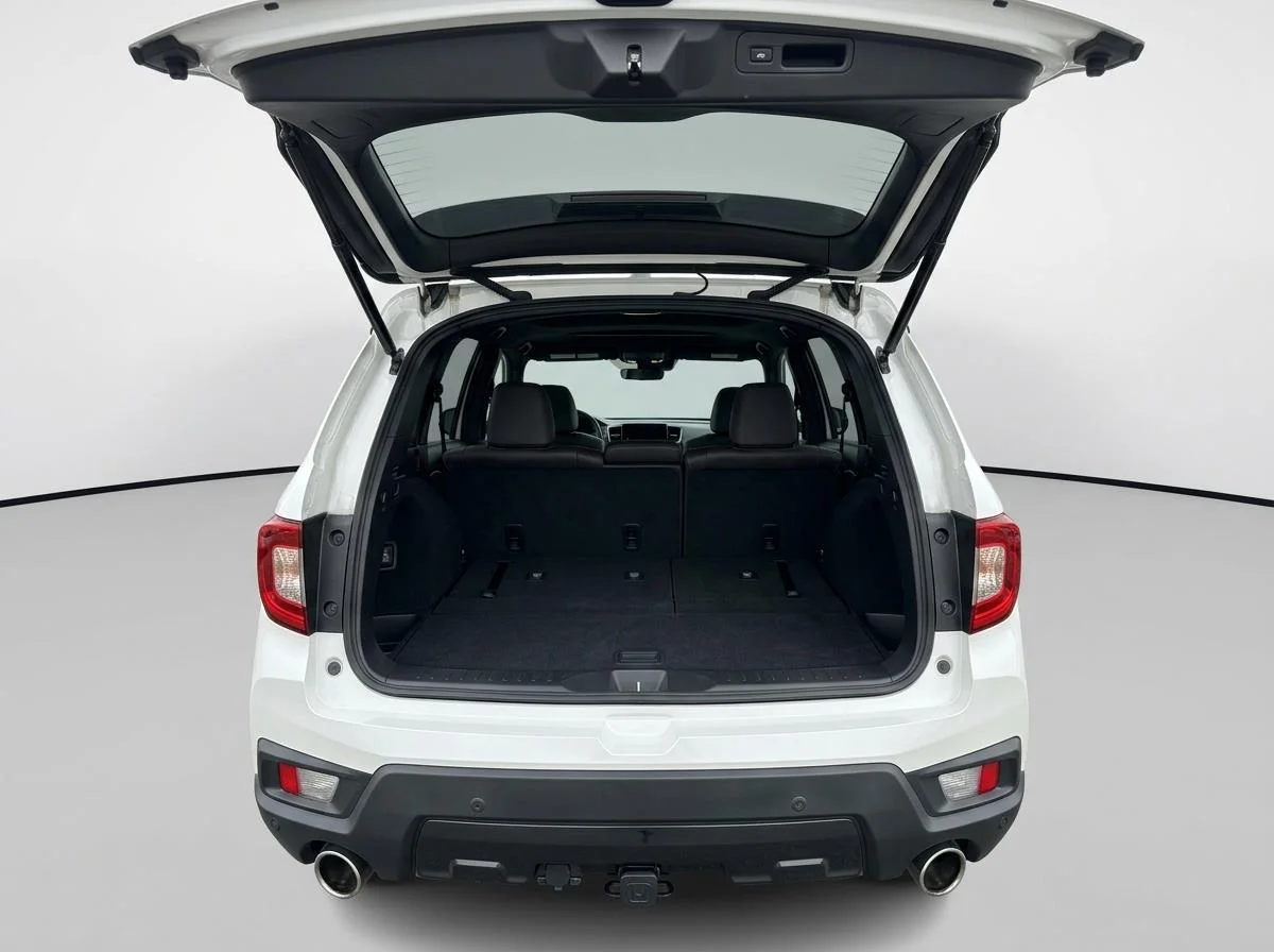 Used 2025 Platinum White Pearl Honda EX-L image 8