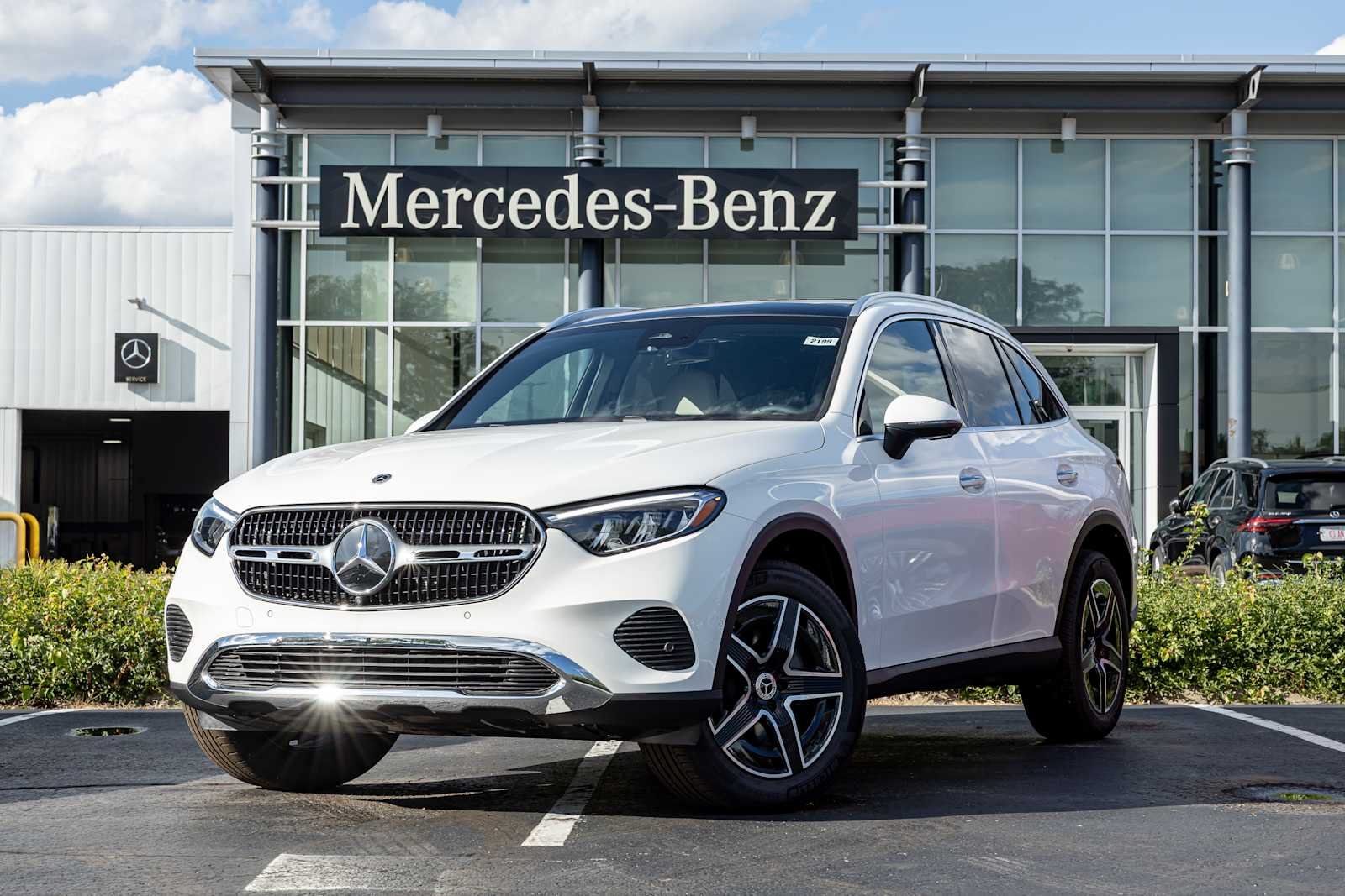 2027 Mercedes-Benz GLC Base