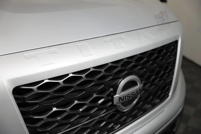 Used 2019 Silver Nissan SV image 7