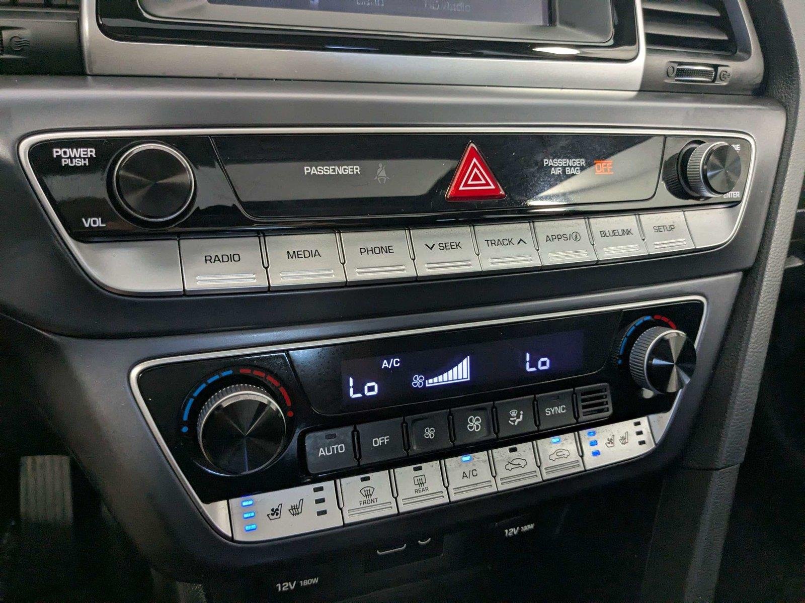 Used 2018 Phantom Black Hyundai Limited image 22