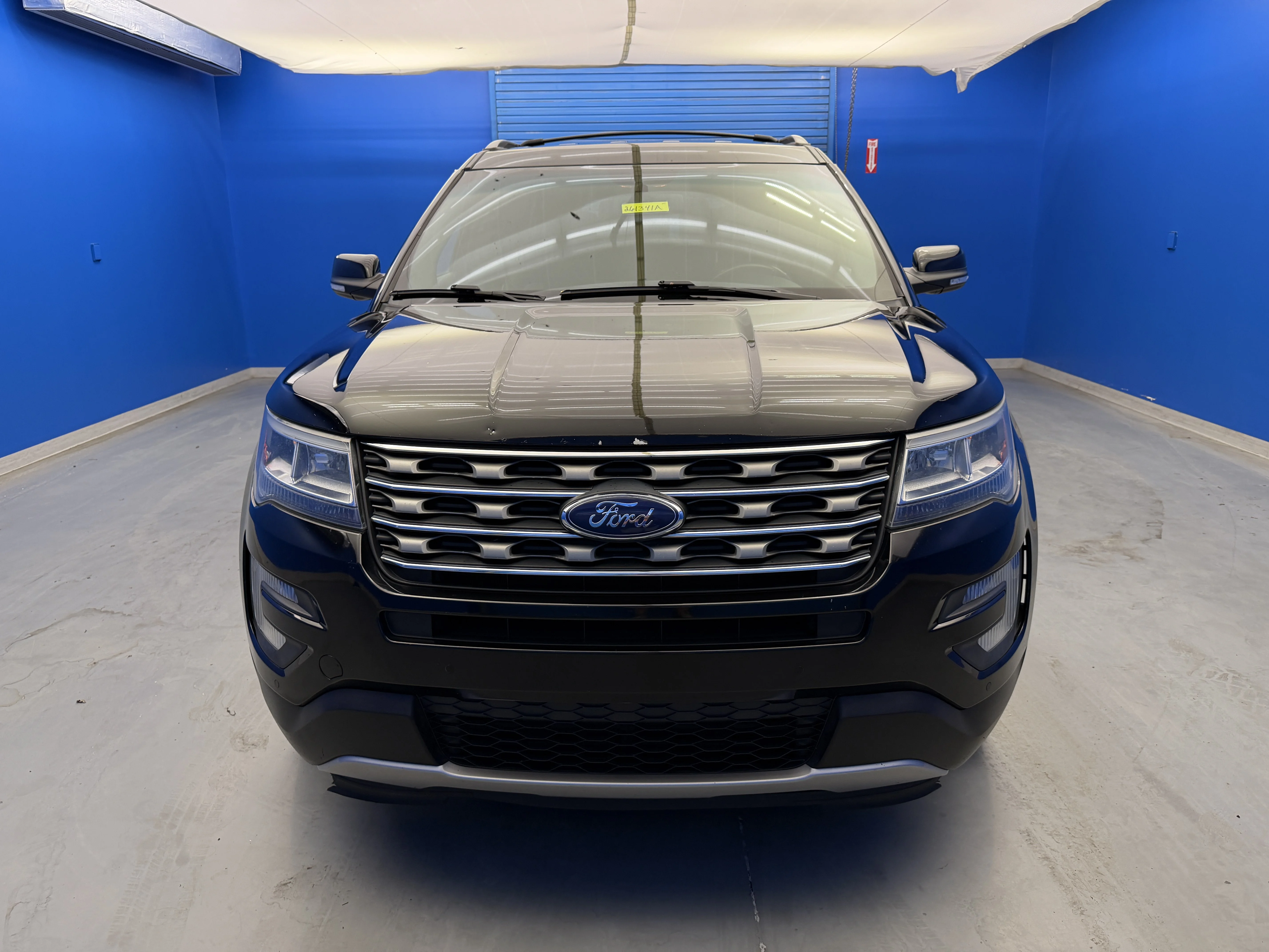 Used 2016 Shadow Black Ford XLT image 3