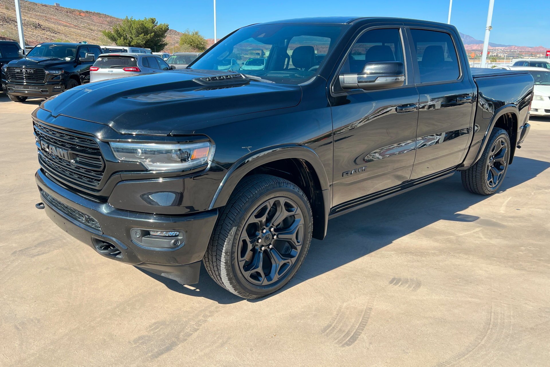 2024 RAM 1500 Limited 4x4 Crew Cab 5'7's photo