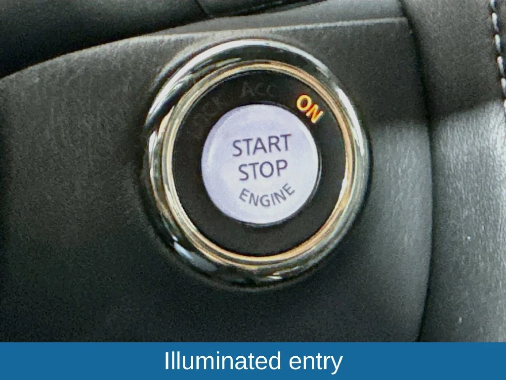 Used 2022 Black INFINITI LUXE image 20