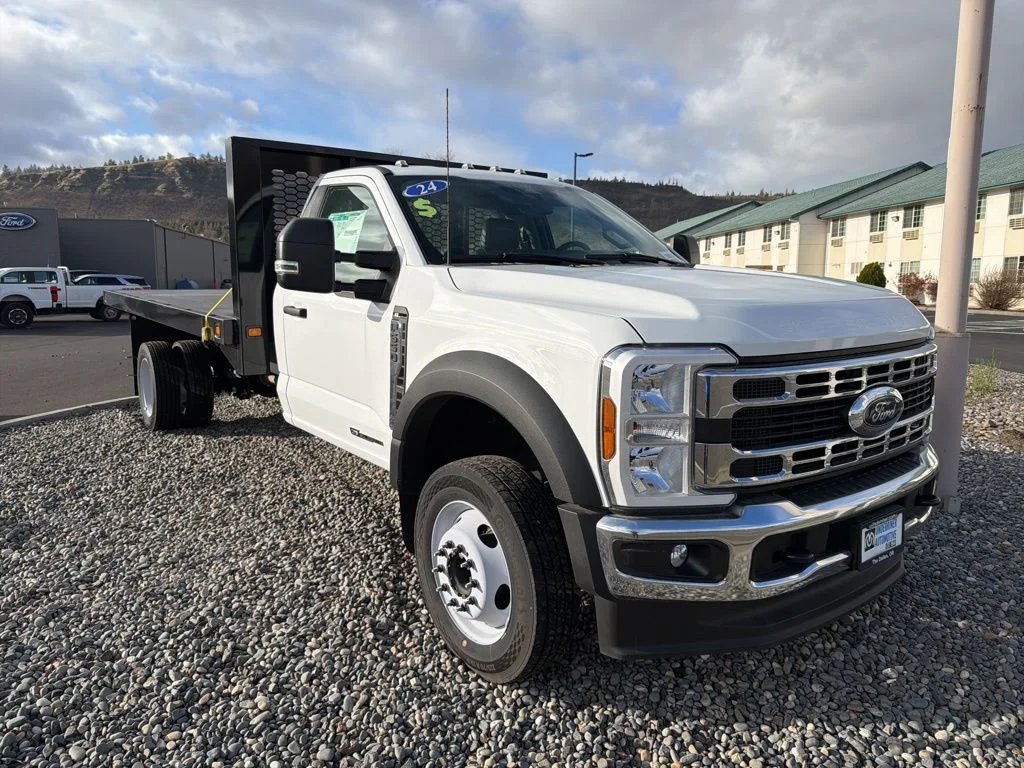 2024 Ford F-550 XL Regular Cab 193-In DRW's photo