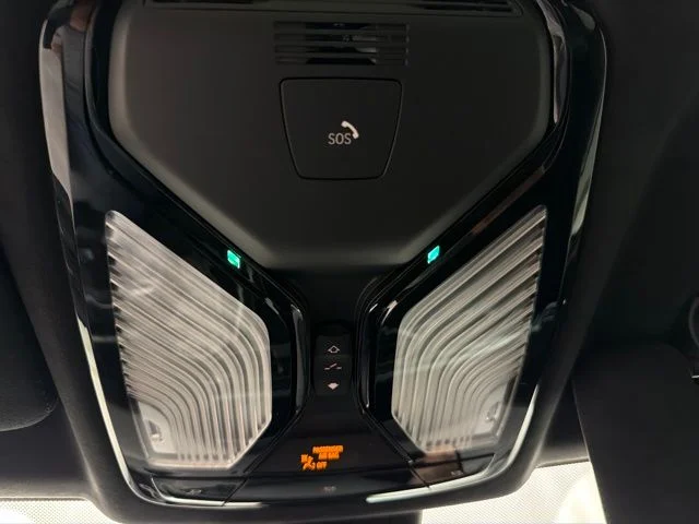 Used 2022 Black BMW M50i image 27