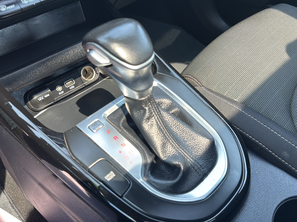 Used 2019 Blue Kia S image 40