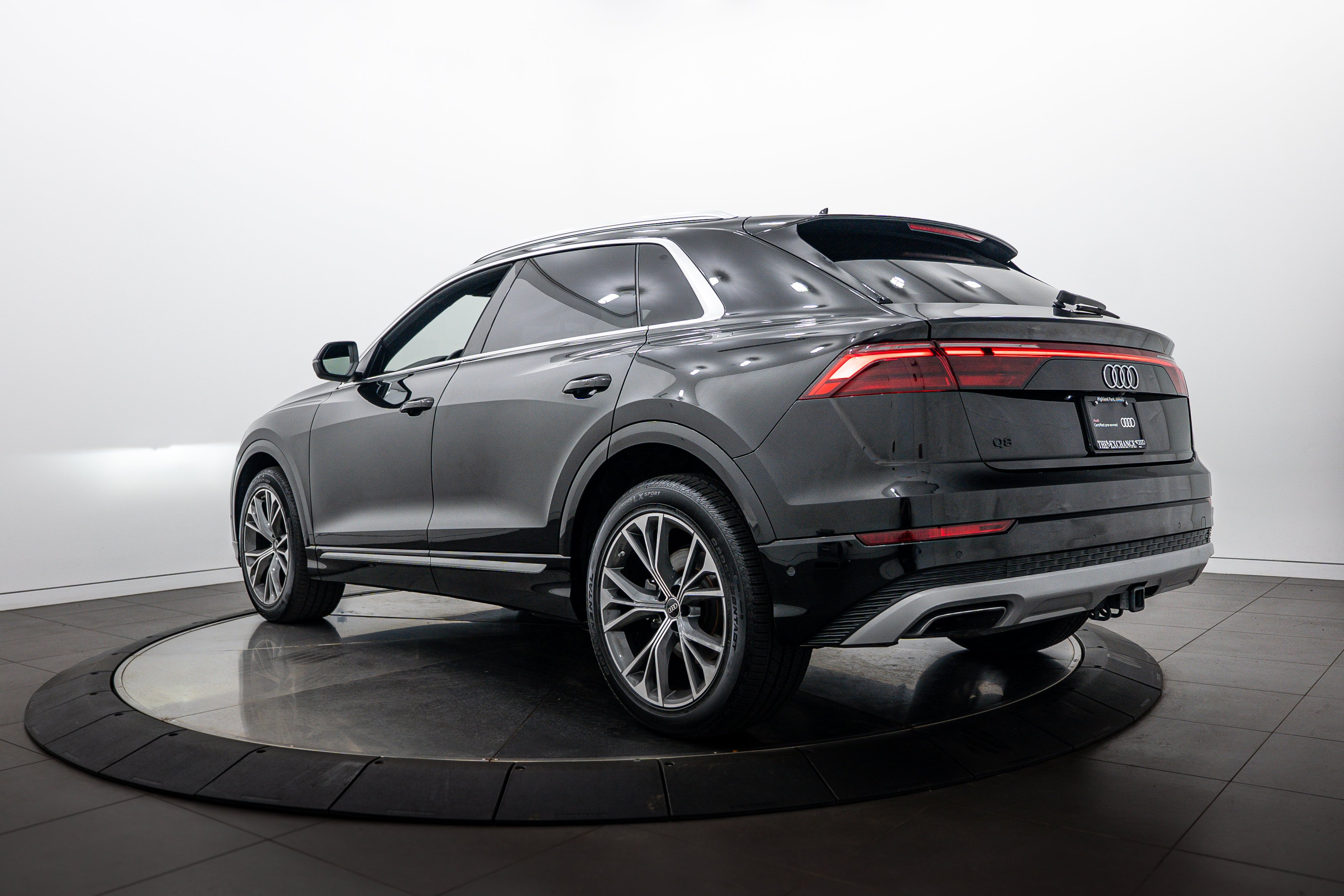 Certified Used 2024 Mythos Black Metallic Audi Prestige image 5