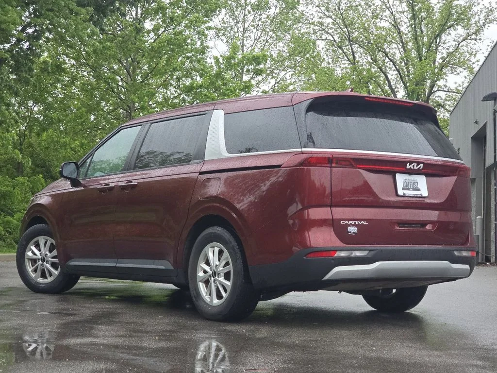 Used 2023 Red Kia LX Seat Package image 10