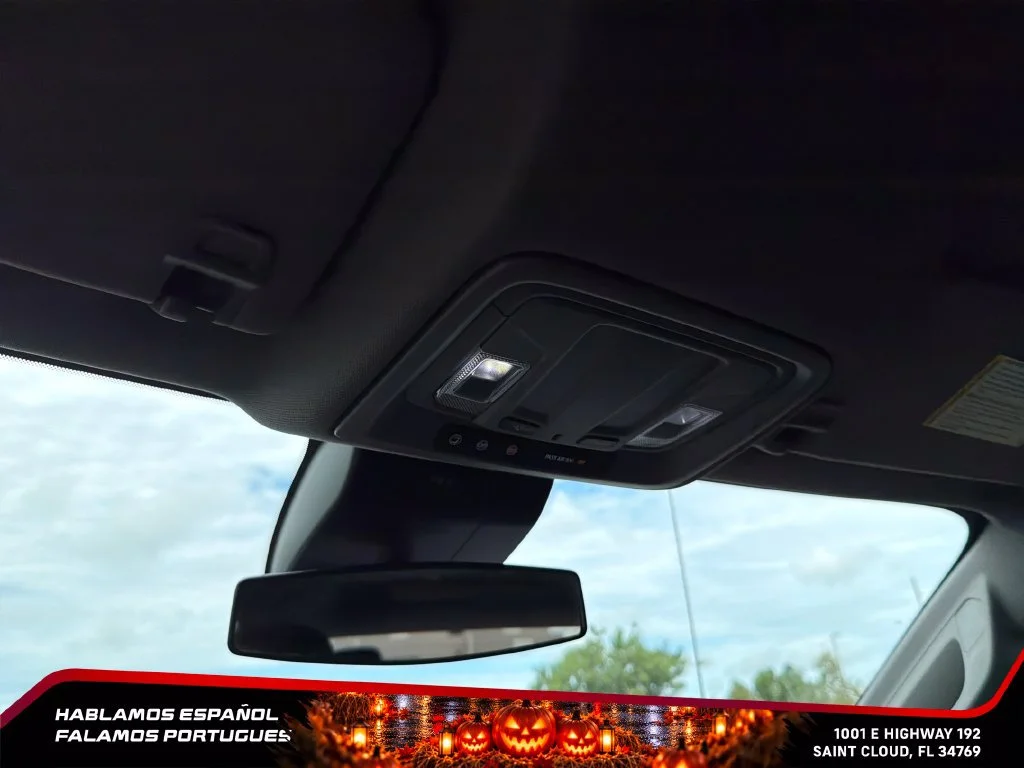 Used 2024 Summit White Chevrolet Custom image 19