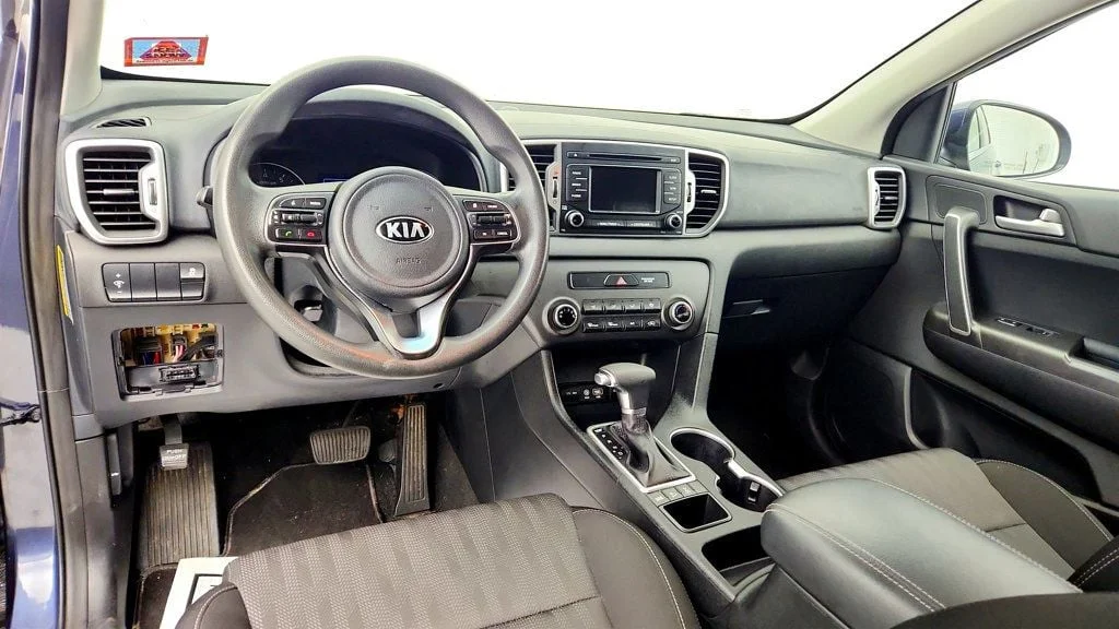 Used 2019 Pacific Blue Kia LX AWD image 11