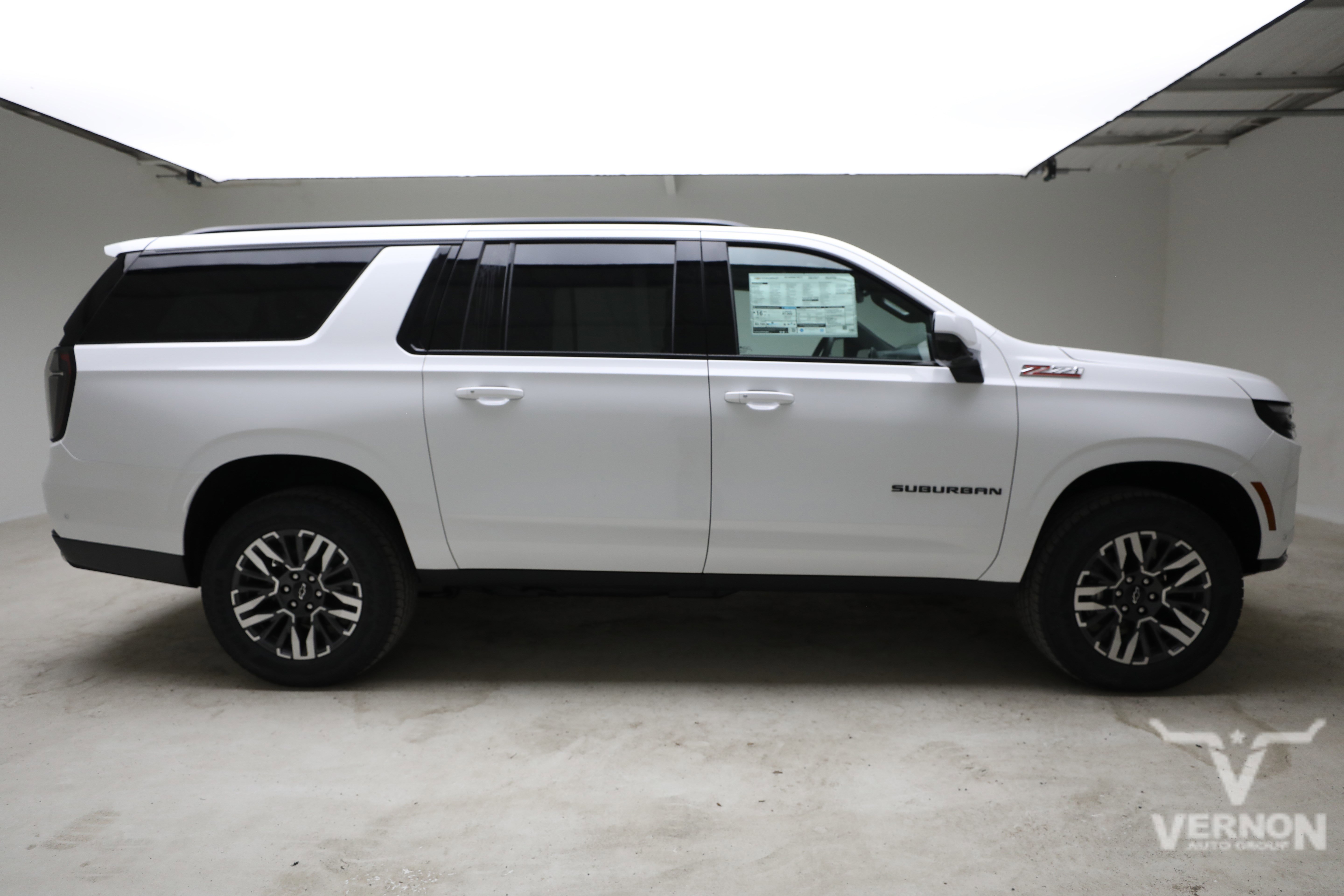 New 2026 Summit White Chevrolet N image 6