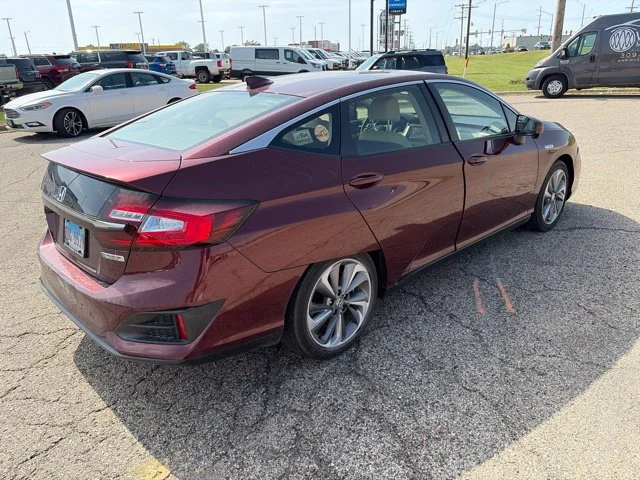 Used 2018  Honda Base image 4