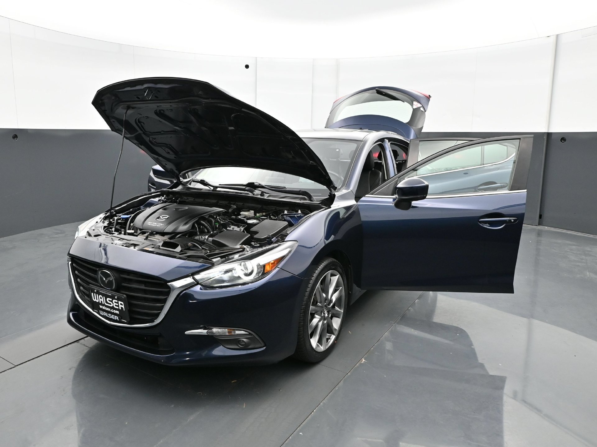 Used 2018 Deep Crystal Blue Mica Mazda Grand Touring image 34