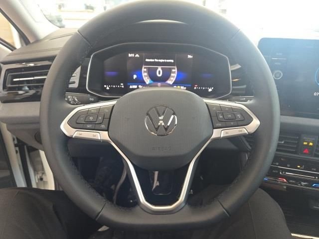 2025 Volkswagen Jetta SE - Photo 18