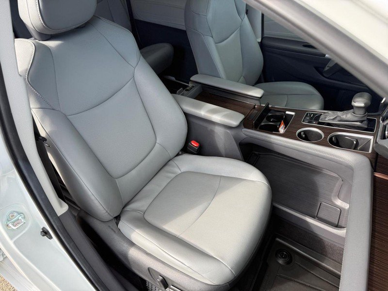 Used 2024 Pearl Toyota XLE image 11