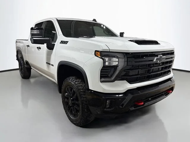 New 2026 Summit White Chevrolet LT image 5