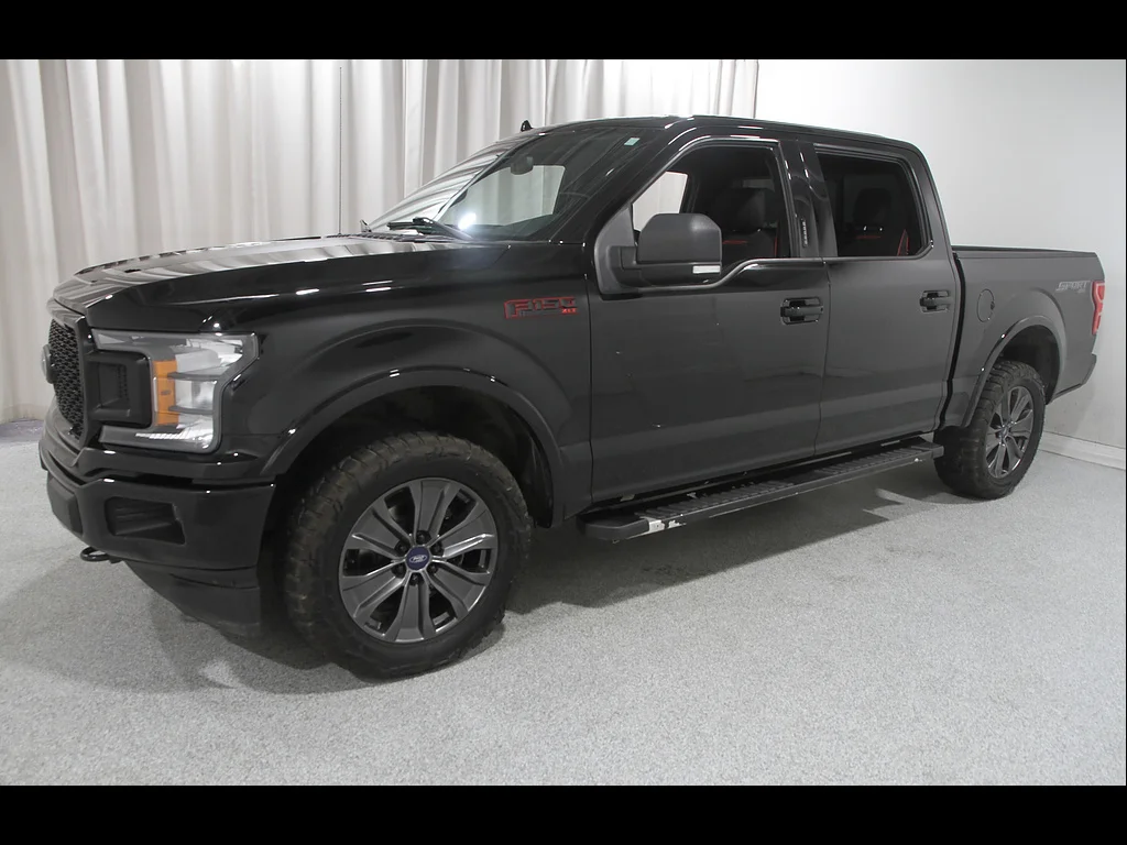 Used 2018 Shadow Black Ford XLT image 3