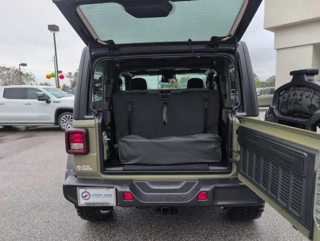 2026 Jeep Wrangler 2-Door Willys - Photo 25