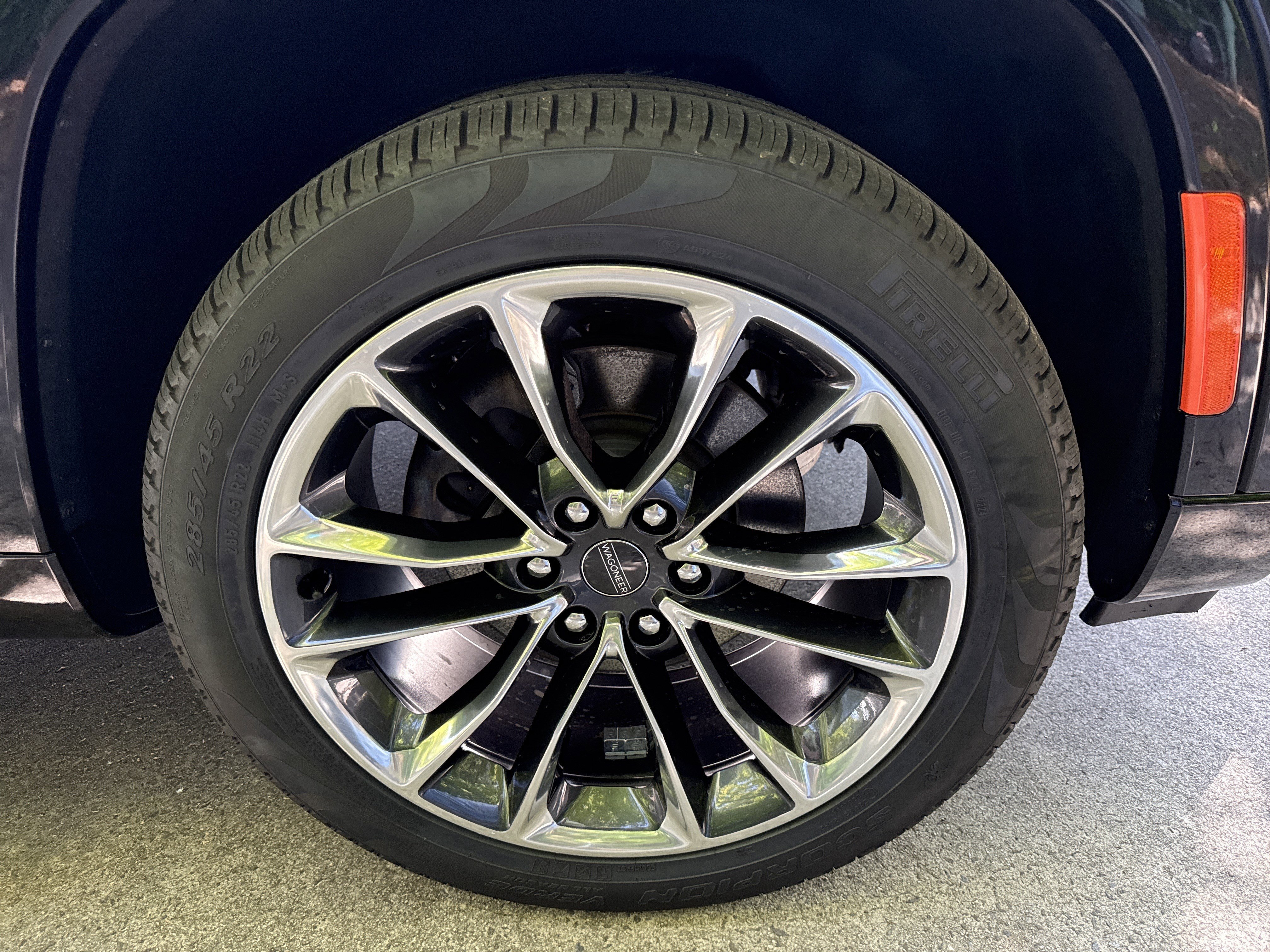 Used 2024 Diamond Black Crystal Pearlcoat Jeep Series II image 12